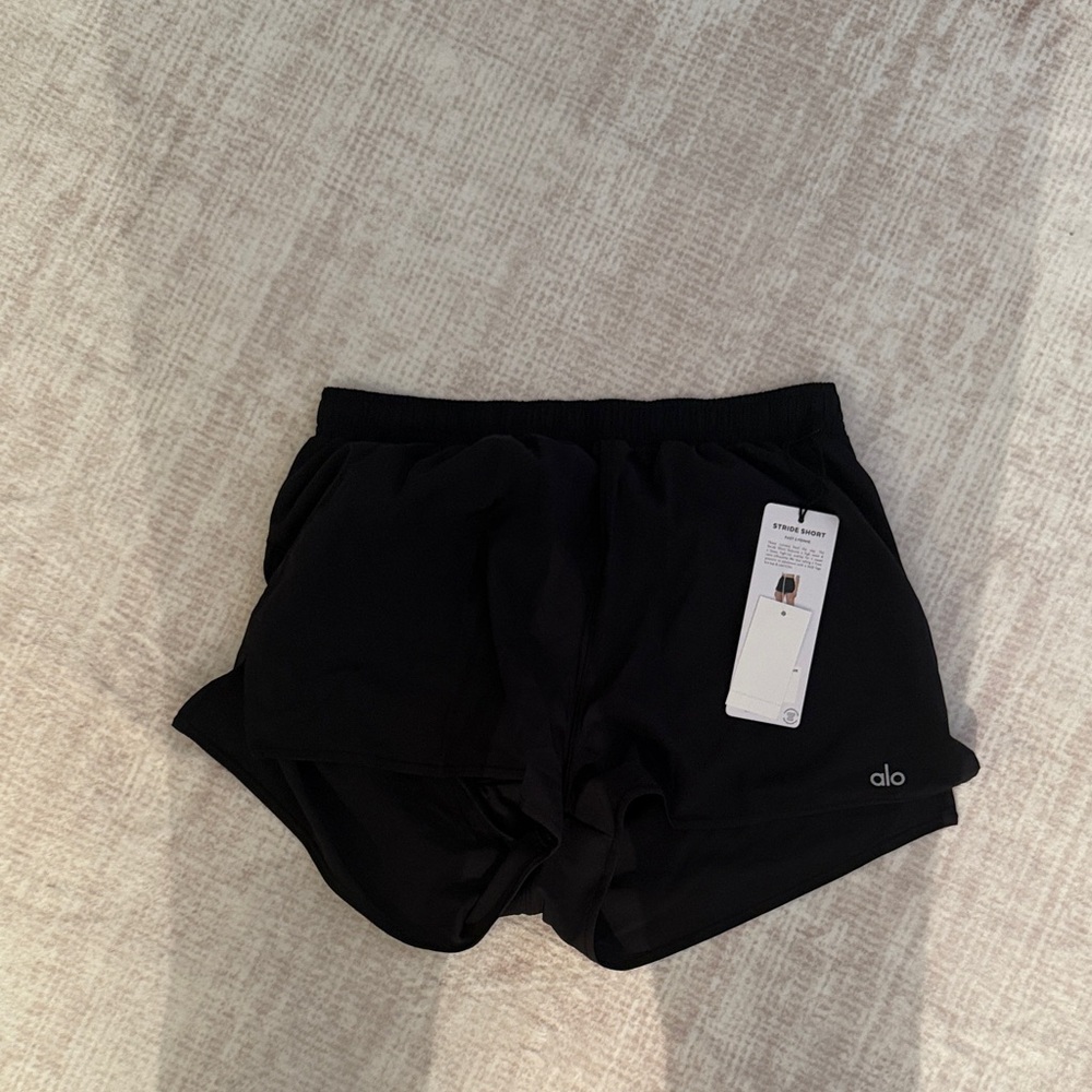 ALO Yoga Women's Athletic Black Shorts size M